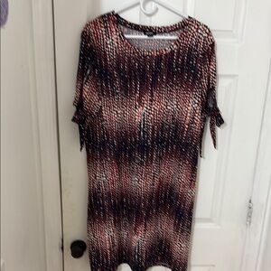 Tacera Navy and Red Patterned Dress